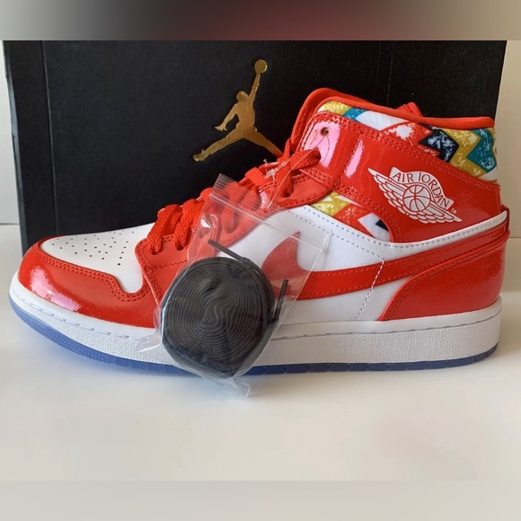 Air Jordan 1 Mid SE, Chile Red / White, Men's Size 10, DC7294 600, NEW WITH BOX! - Picture 3 of 11